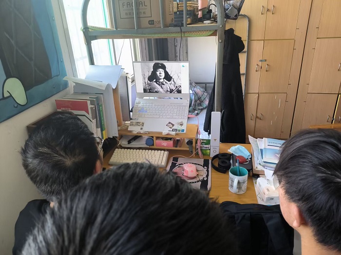 精心新澳门六合彩资料论坛
开展“学雷锋”志愿服务系列活动